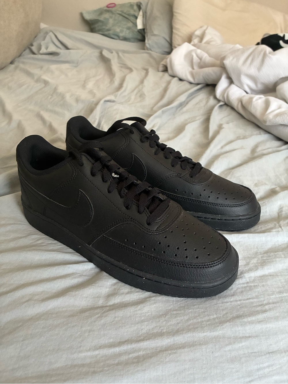Nike Men's All-Black Low-Top Sneakers